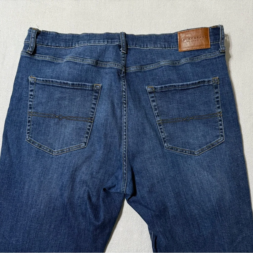 Lucky Brand Jeans Mens 38x29 Blue 410 Athletic Straight Medium Wash Denim‎
